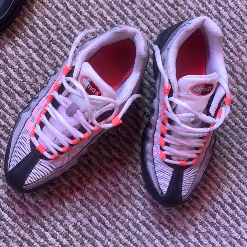 Nike size 5y